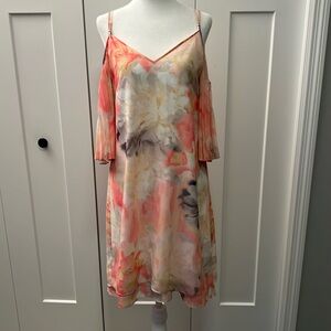 White House Black Market Cold Shoulder Pleat Sleeve Watercolor Print Dress Sz 4